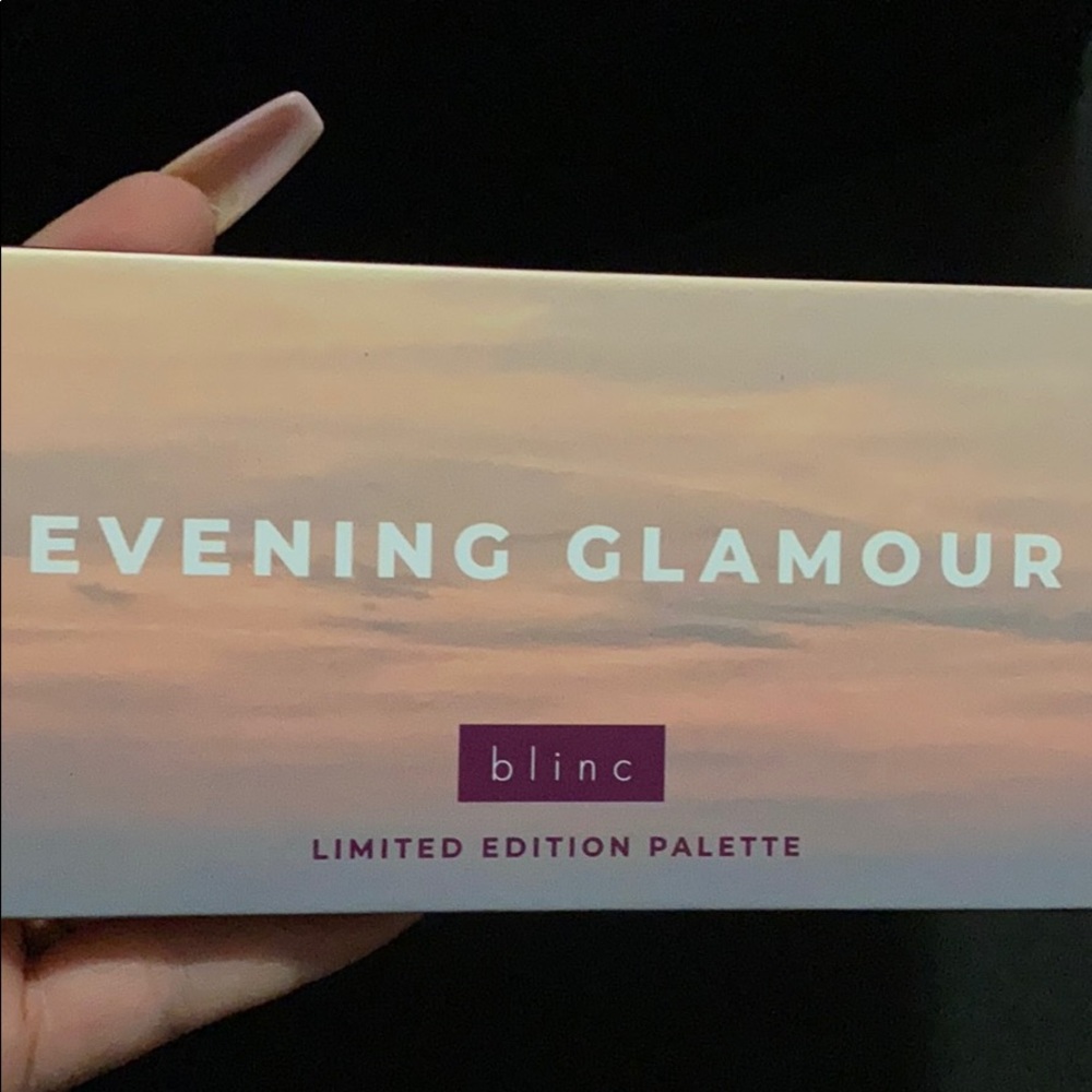 Brand new eyeshadow pallet